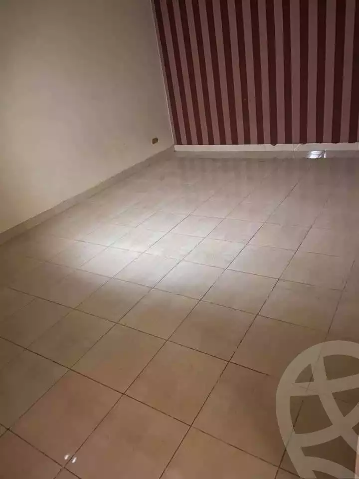 https://aqarmap.com.eg/en/listing/5589876-for-rent-cairo-mokattam-lhdb-l-ly-shareaa-9