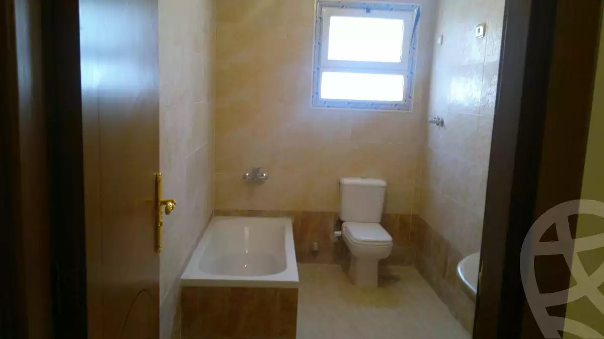 https://aqarmap.com.eg/ar/listing/5593098-for-rent-cairo-new-cairo-compounds-hadayek-el-fedaa