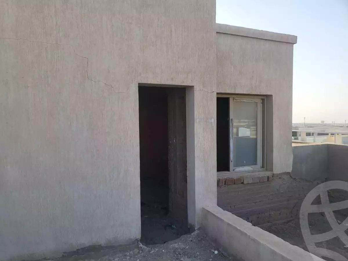 https://aqarmap.com.eg/en/listing/5593341-for-sale-cairo-new-cairo-compounds-galleria-moon-valley