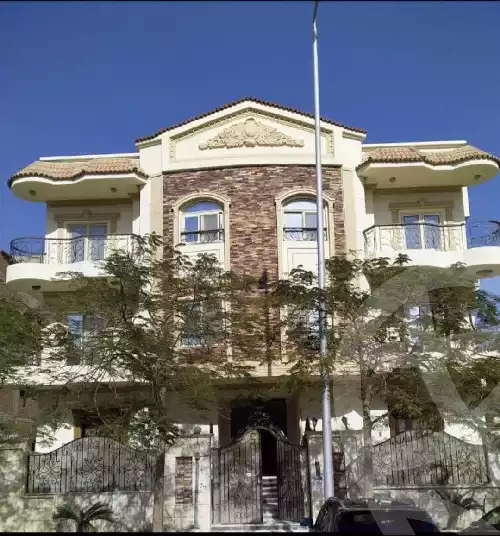 https://aqarmap.com.eg/en/listing/5595553-for-sale-cairo-new-cairo-el-banafsg-el-banafsag-1-tagan-st