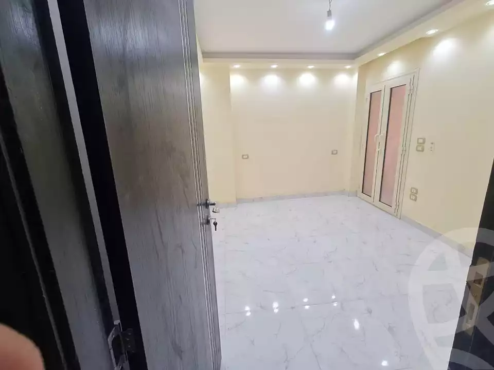 https://aqarmap.com.eg/en/listing/5597007-for-rent-cairo-mokattam-lhdb-l-ly-manteqt-ganob-s
