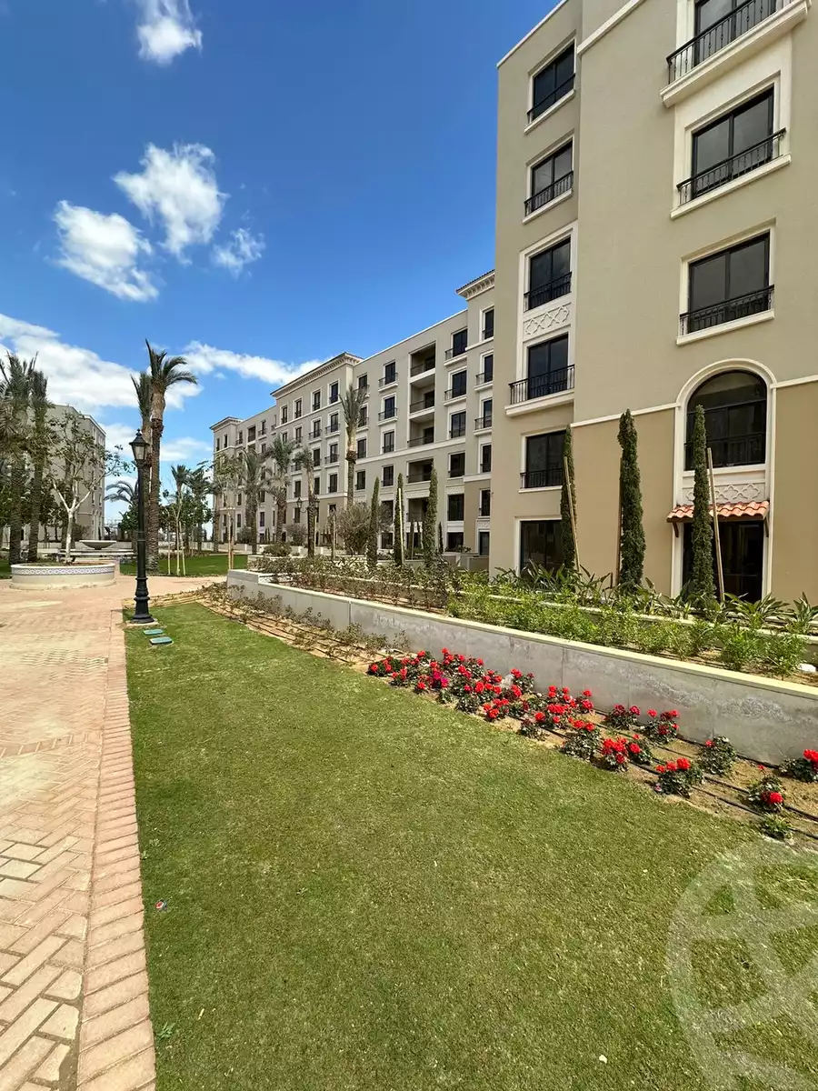 https://aqarmap.com.eg/ar/listing/5599662-for-sale-cairo-el-sheikh-zayed-city-compounds-kmbwnd-fyldj-wyst-dr-llttwyr