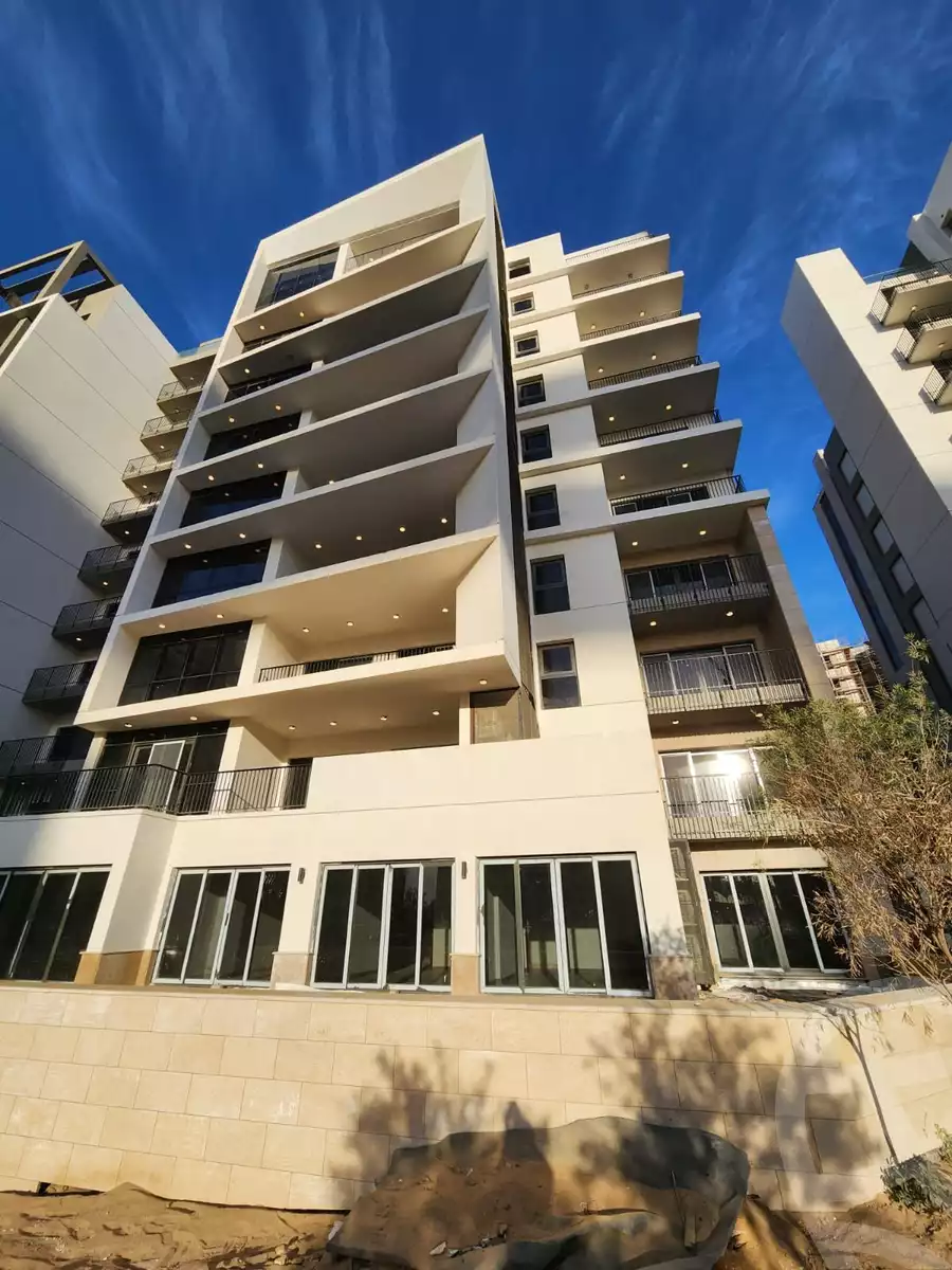 https://aqarmap.com.eg/en/listing/5600644-for-sale-cairo-el-sheikh-zayed-city-compounds-zyd-wr-llttwyr-z-tower
