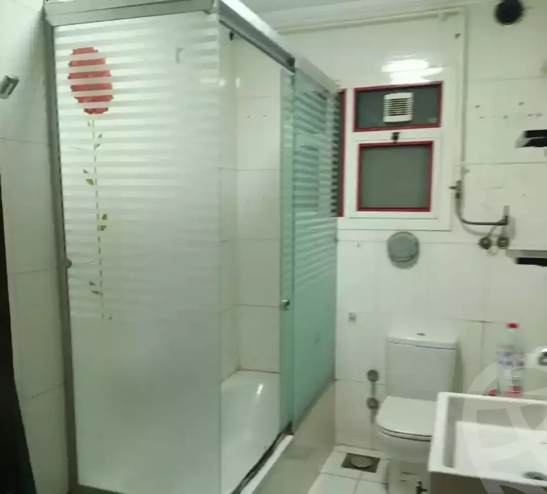 https://aqarmap.com.eg/en/listing/5915805-for-sale-alexandria-zezenia-ibrahim-el-attar-st