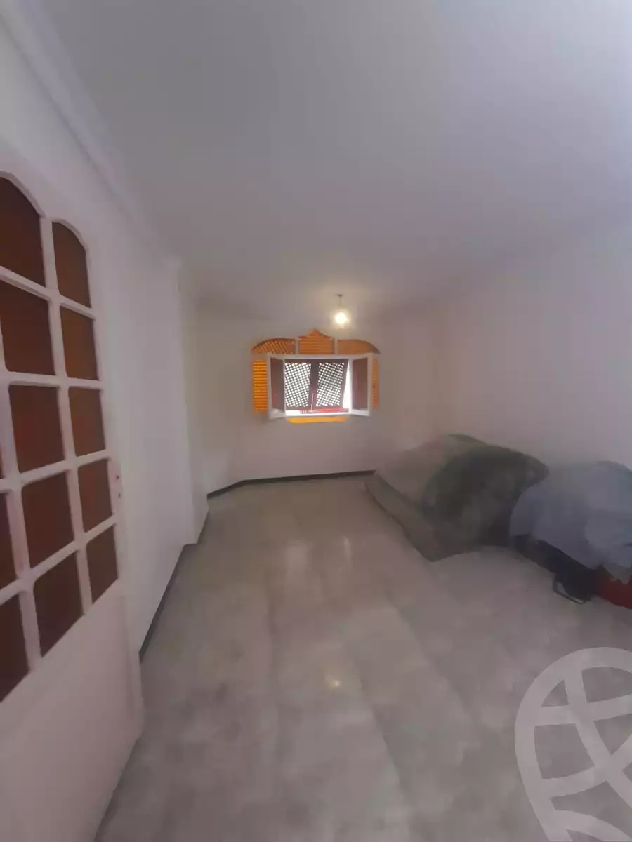 https://aqarmap.com.eg/ar/listing/5912562-for-sale-alexandria-sydy-bshr-sydy-bshr-bhry-gamal-abd-el-nasir-st