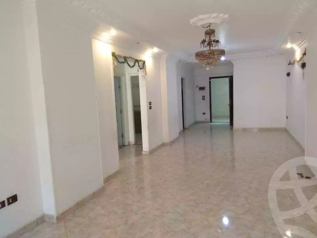 https://aqarmap.com.eg/en/listing/5908223-for-sale-cairo-helwan-mnshy-yn-hlwn-mansour-st
