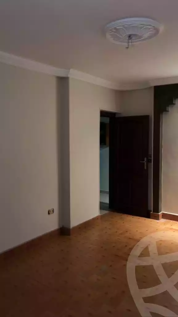 https://aqarmap.com.eg/en/listing/5604562-for-sale-cairo-el-haram-madkor