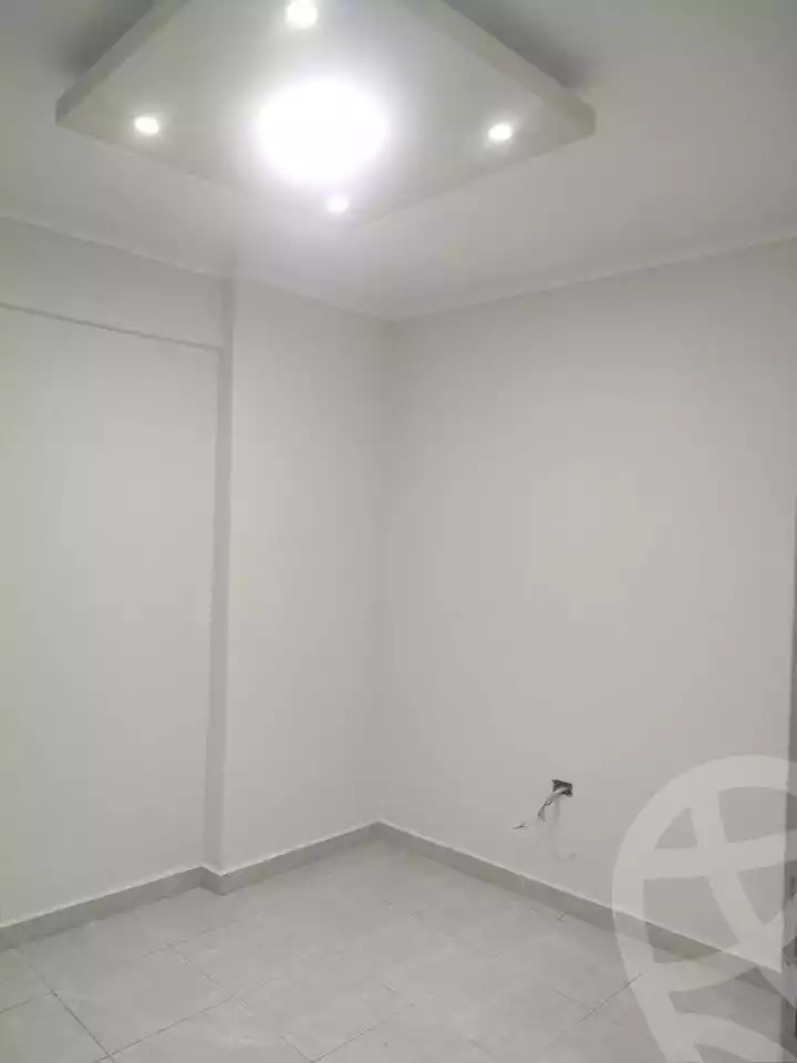 https://aqarmap.com.eg/ar/listing/5914094-for-sale-alexandria-sydy-bshr-sydy-bshr-bhry-shr-khld-bn-lwlyd
