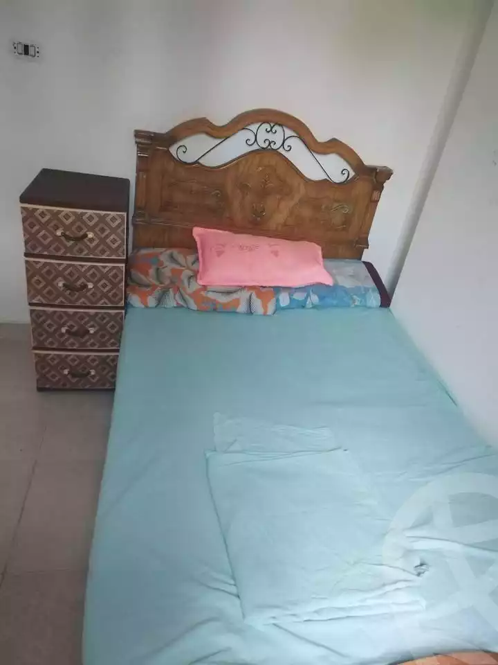 https://aqarmap.com.eg/ar/listing/5606619-for-rent-alexandria-el-hanouvel-kasr-al-quiri-st-1