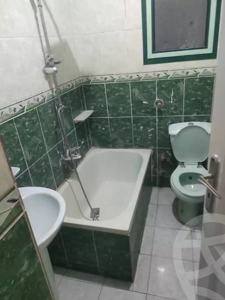 https://aqarmap.com.eg/ar/listing/5914114-for-sale-alexandria-sydy-bshr-sydy-bshr-qbly-mostafa-kamel-st