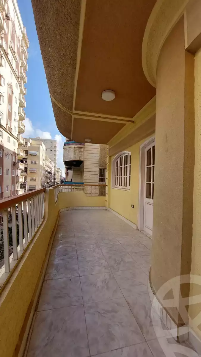 https://aqarmap.com.eg/en/listing/5909461-for-sale-alexandria-l-jmy-el-kilo-21