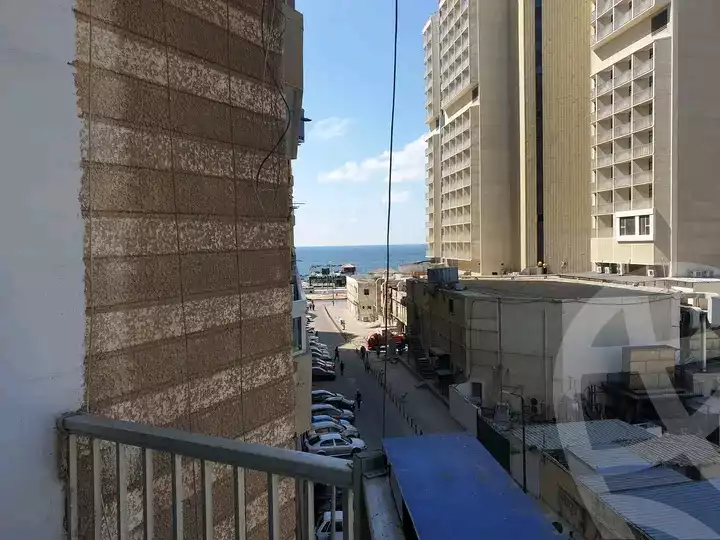 https://aqarmap.com.eg/ar/listing/5608657-for-rent-alexandria-el-montazah