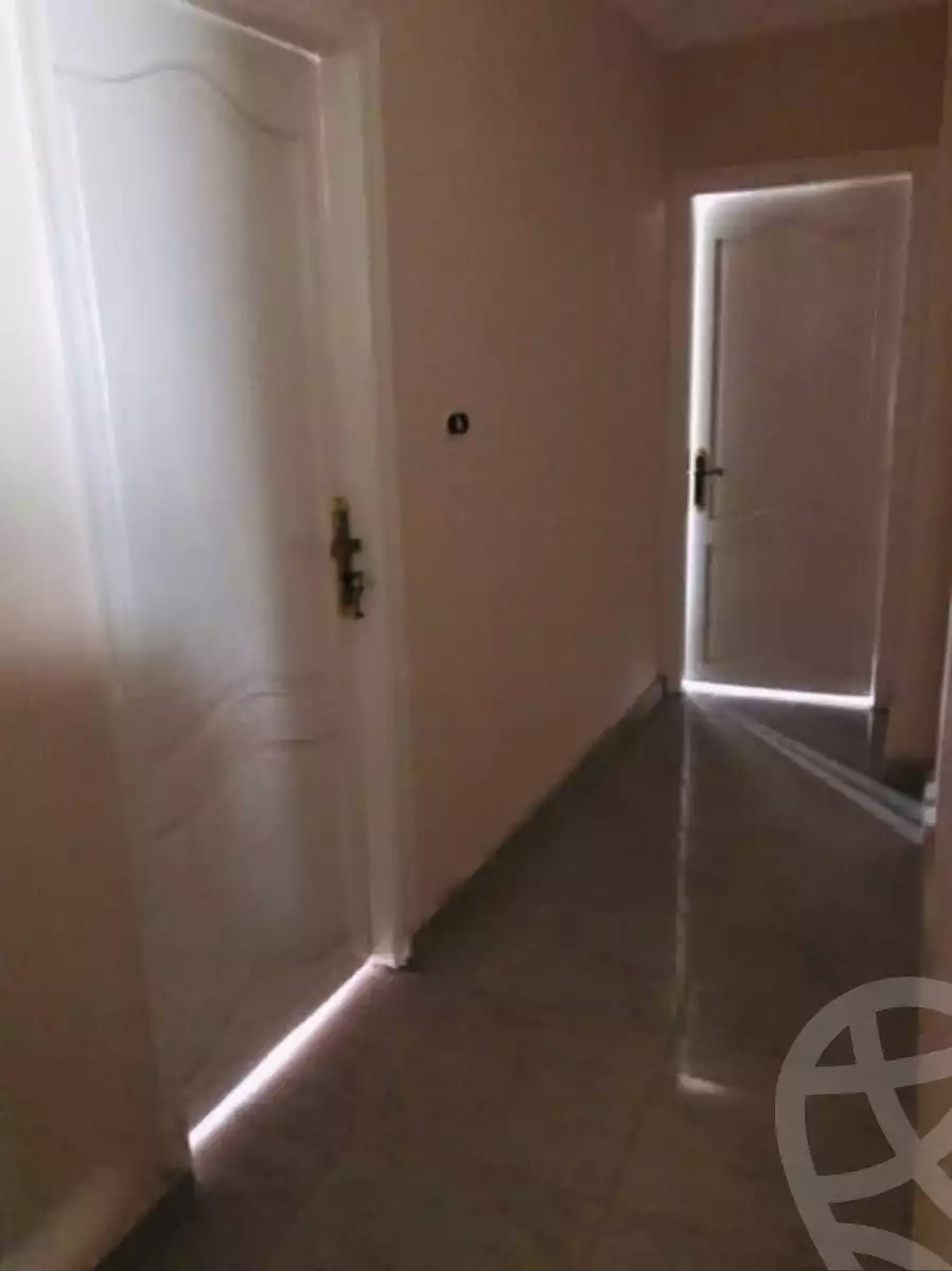 https://aqarmap.com.eg/en/listing/5910453-for-sale-alexandria-l-jmy-el-kilo-21