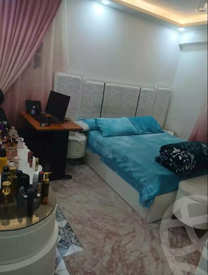 https://aqarmap.com.eg/en/listing/5612383-for-sale-alexandria-el-hanouvel-kasr-al-quiri-st-1