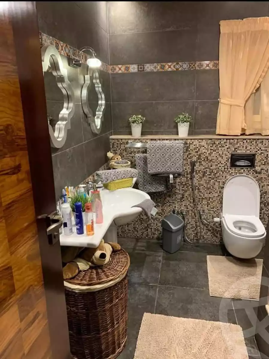 https://aqarmap.com.eg/en/listing/5612484-for-sale-cairo-mokattam-lhdb-l-ly