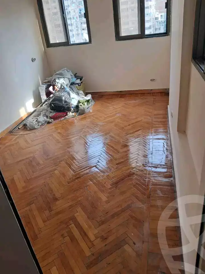 https://aqarmap.com.eg/en/listing/5612948-for-sale-alexandria-cleopatra-shr-bw-qyr-tryq-lhry