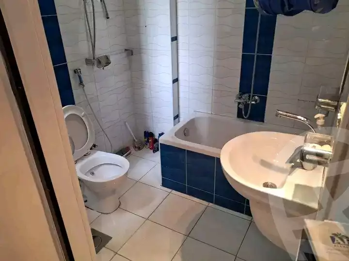 https://aqarmap.com.eg/en/listing/5612948-for-sale-alexandria-cleopatra-shr-bw-qyr-tryq-lhry