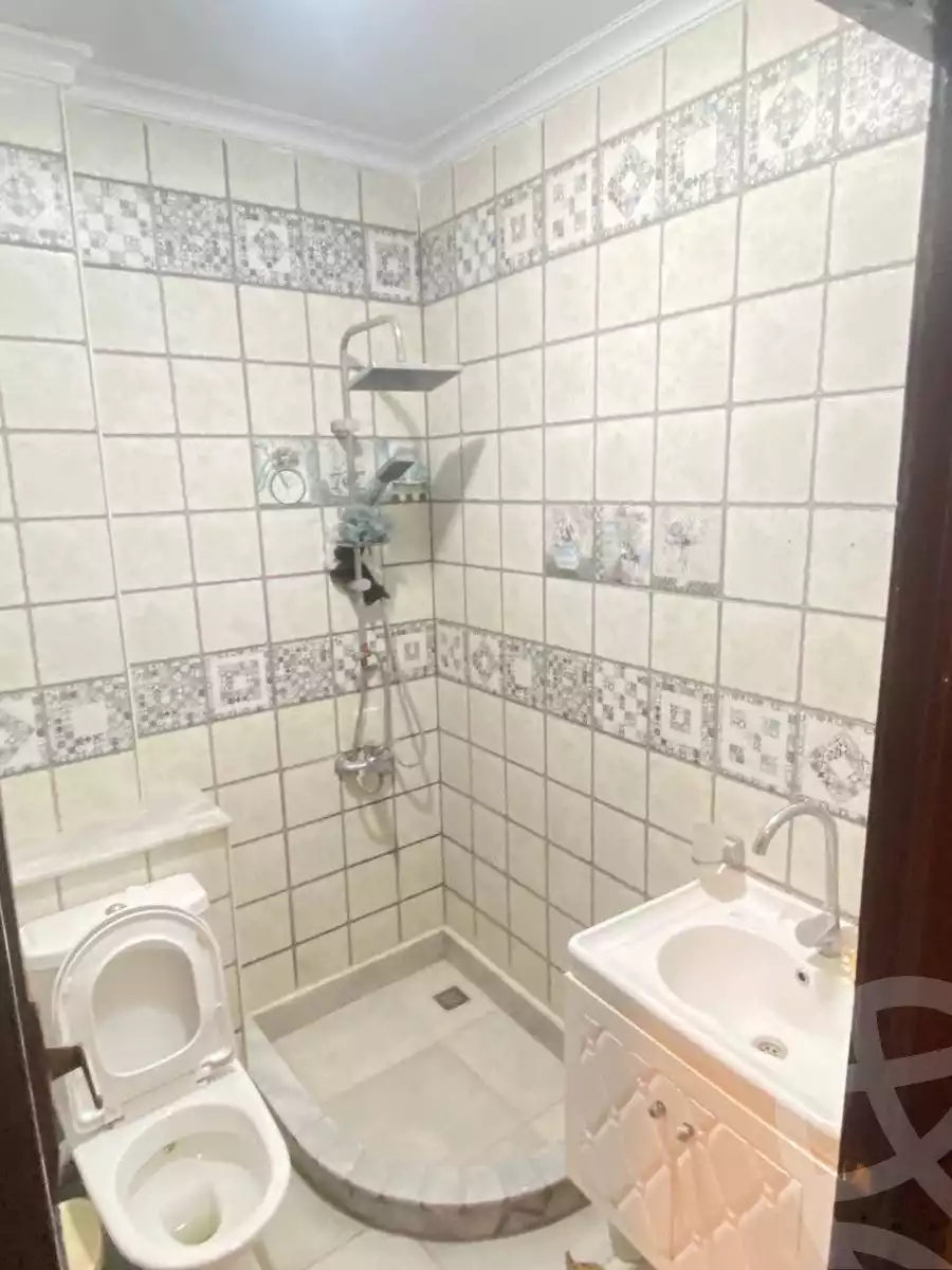 https://aqarmap.com.eg/ar/listing/5617949-for-sale-alexandria-l-jmy-lbytsh-al-aeda-al-kadema-st