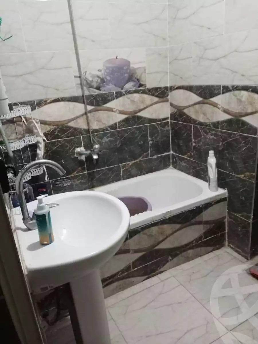 https://aqarmap.com.eg/en/listing/5617988-for-sale-alexandria-el-hanouvel-yathreb-st