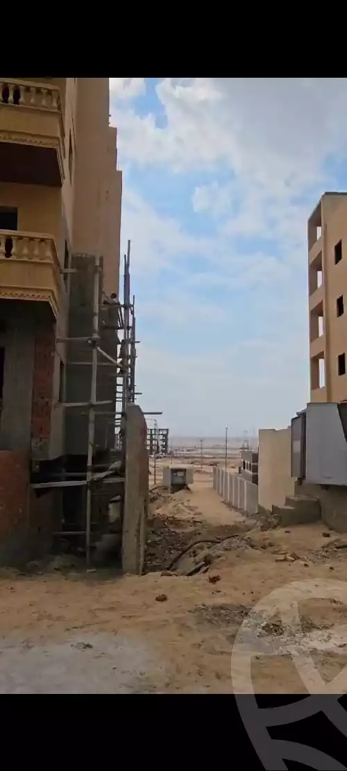 https://aqarmap.com.eg/ar/listing/5618710-for-sale-cairo-badr-city-hai-el-ashgar-featured-neighborhood-bait-el-watan-rd