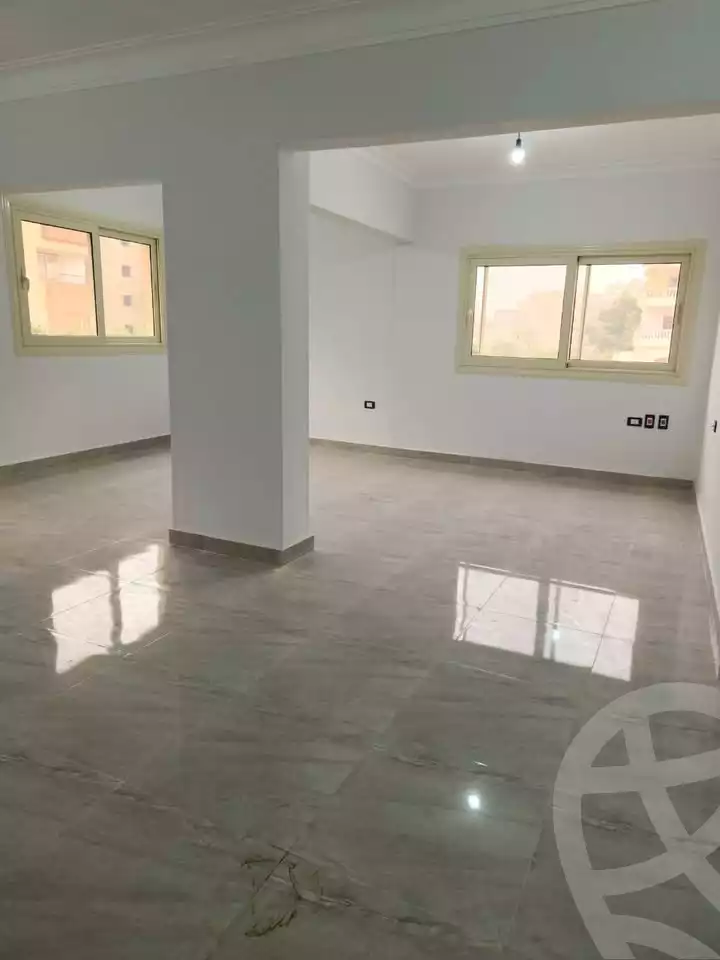 https://aqarmap.com.eg/en/listing/5620690-for-rent-cairo-mokattam-lhdb-l-ly-street-83