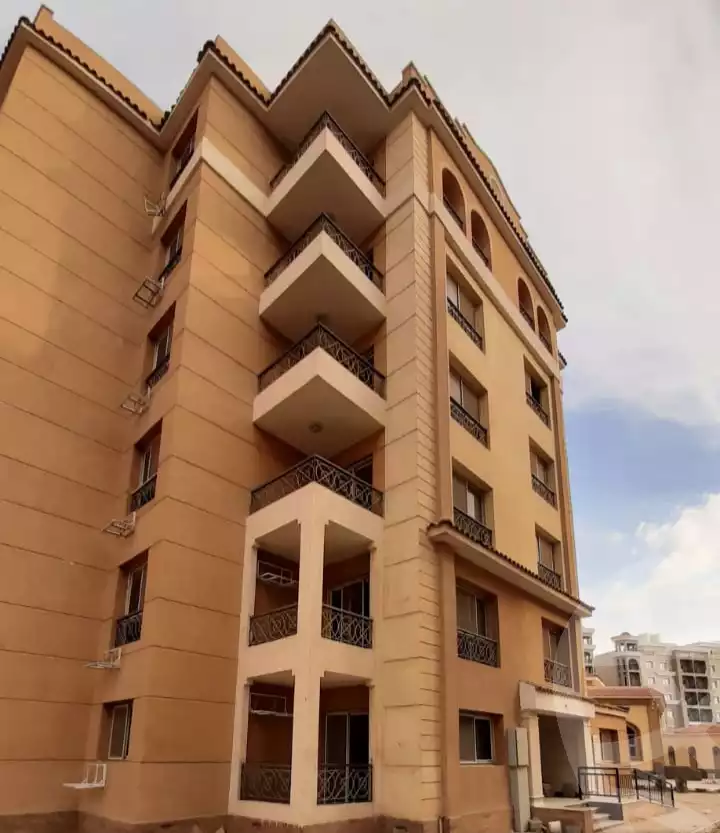 https://aqarmap.com.eg/en/listing/5622900-for-sale-cairo-new-cairo-compounds-el-rekaba-el-edarea-compound
