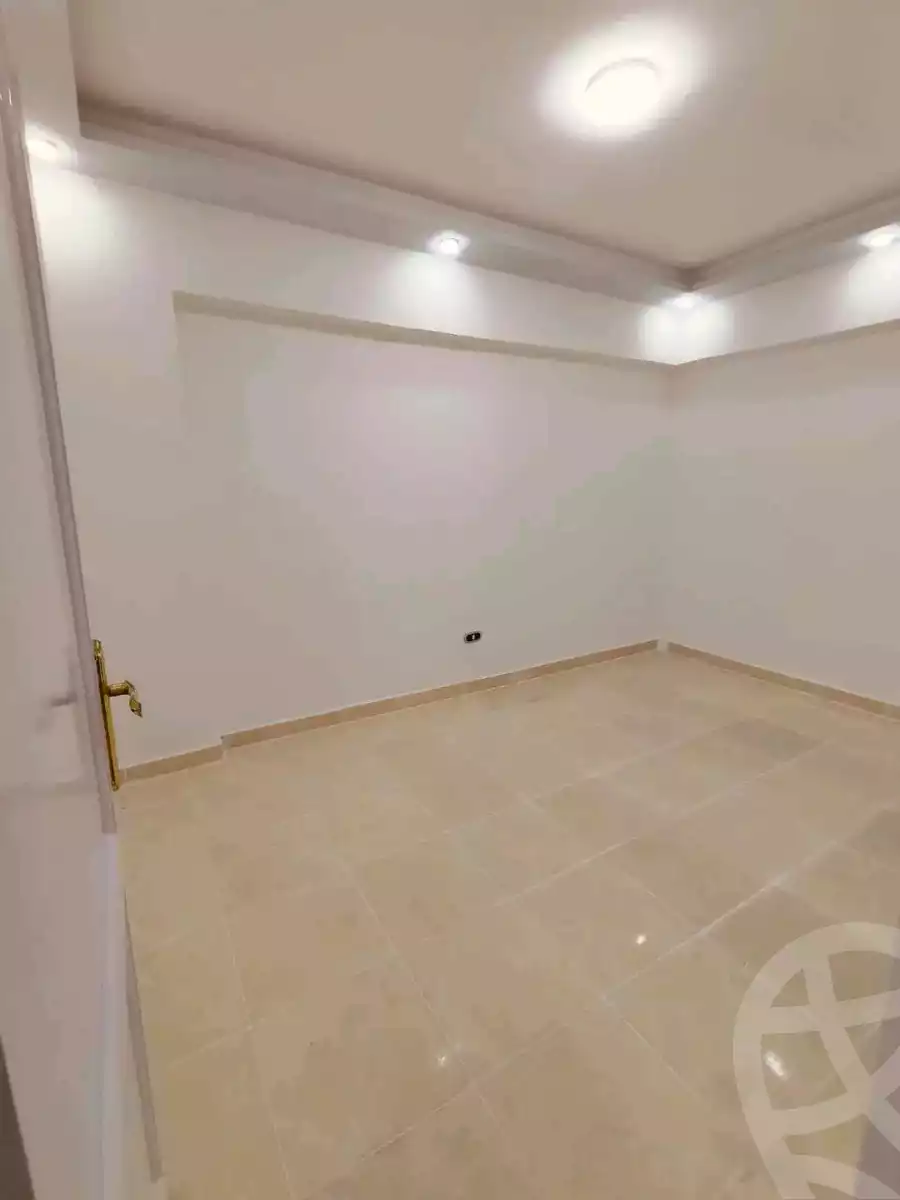 https://aqarmap.com.eg/en/listing/5624340-for-sale-alexandria-l-jmy-shataa-el-nakheel-no-8-st
