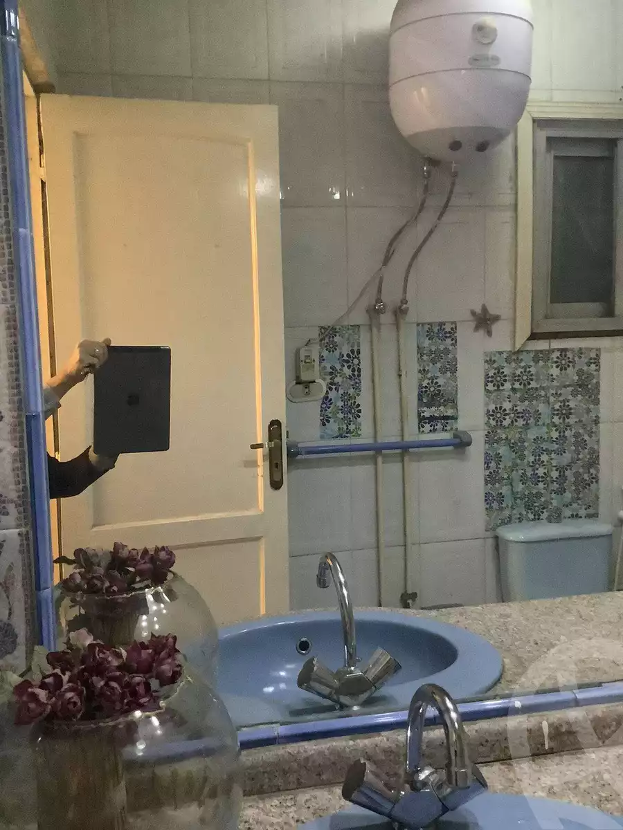 https://aqarmap.com.eg/ar/listing/5625223-for-rent-cairo-mokattam-lhdb-l-ly-shareaa-9