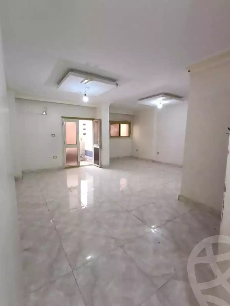 https://aqarmap.com.eg/en/listing/5625547-for-sale-cairo-helwan-helwan-el-sharkeya-ryad-pasha-st