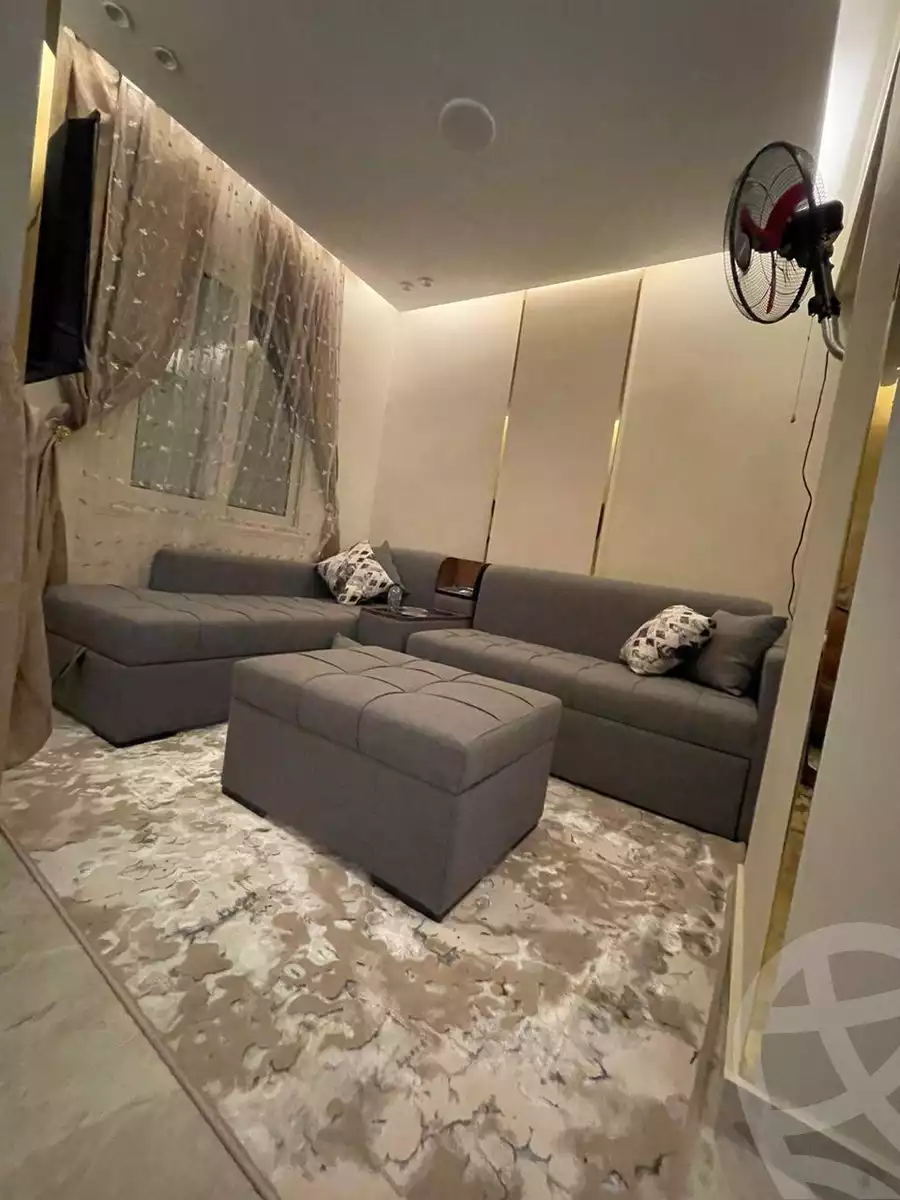 https://aqarmap.com.eg/en/listing/5626315-for-sale-cairo-6th-of-october-el-ahyaa-neighborhood-3rd-al-hay-al-thalith-st