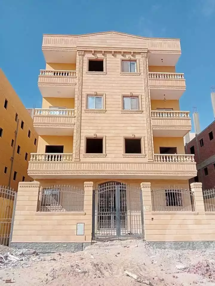 https://aqarmap.com.eg/en/listing/5628253-for-sale-cairo-badr-city-hai-el-ashgar-featured-neighborhood