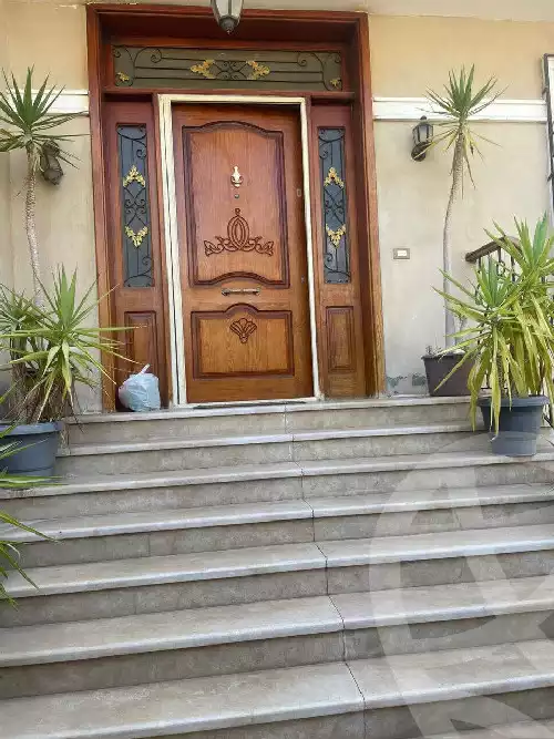 https://aqarmap.com.eg/en/listing/5629514-for-sale-cairo-el-sheikh-zayed-city-compounds-el-yasmeen-compound
