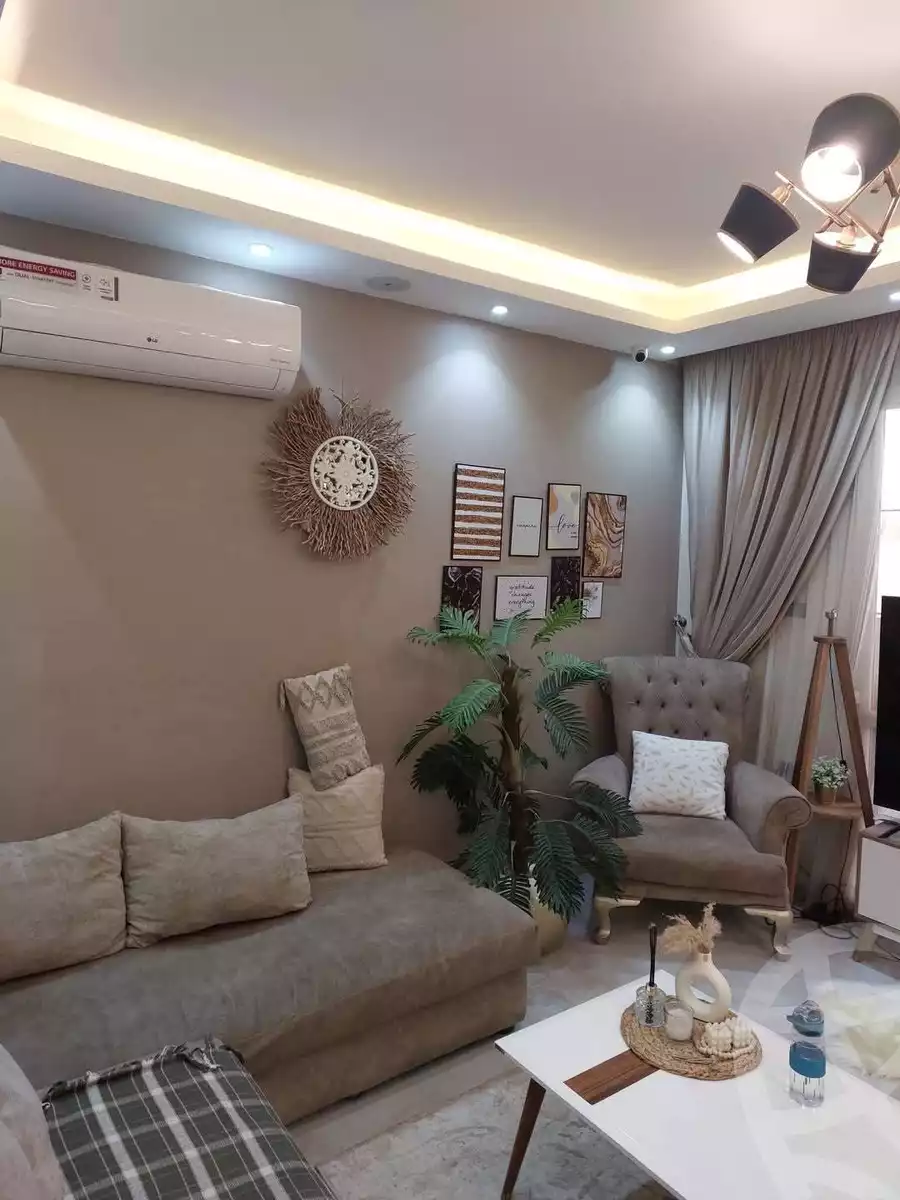 https://aqarmap.com.eg/en/listing/5630004-for-sale-sharqia-zagazig-zagazig-city-tolba-awaida-st