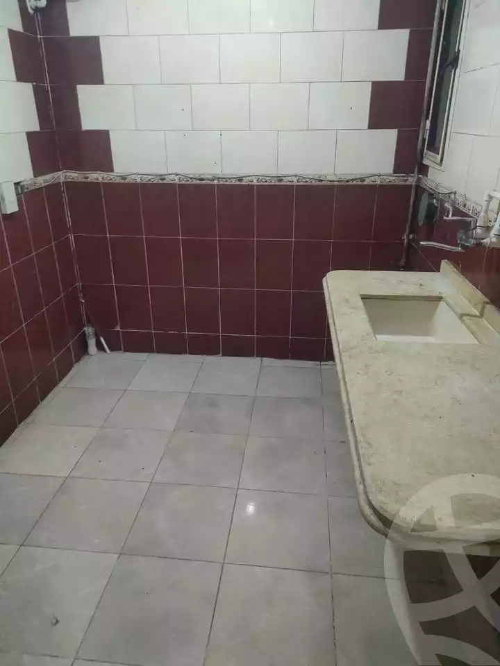 https://aqarmap.com.eg/ar/listing/5632053-for-sale-alexandria-sydy-bshr-sydy-bshr-qbly-mostafa-kamel-st