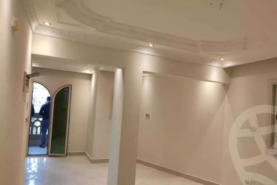 https://aqarmap.com.eg/ar/listing/5632785-for-rent-cairo-mokattam-lhdb-l-ly-diplomats-neighborhood