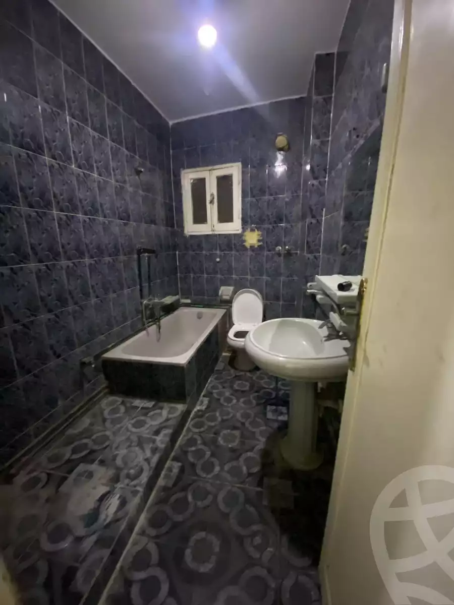 https://aqarmap.com.eg/ar/listing/5634363-for-sale-cairo-ain-shams-ahmed-esmat-st