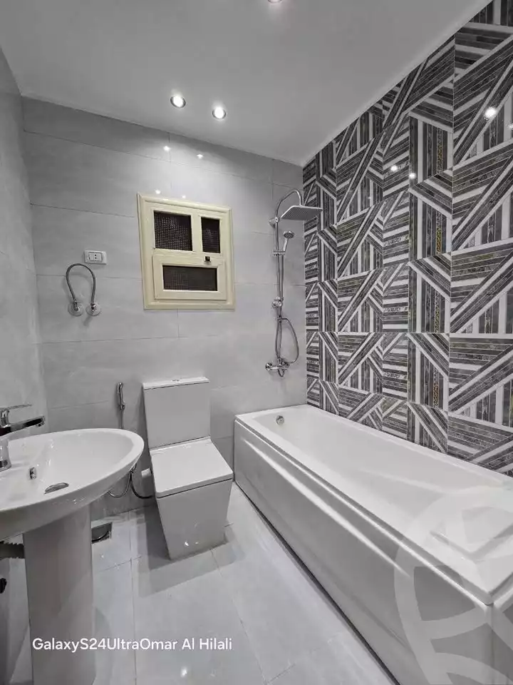 https://aqarmap.com.eg/en/listing/5636451-for-sale-cairo-hadayek-el-ahram-al-mantaka-s
