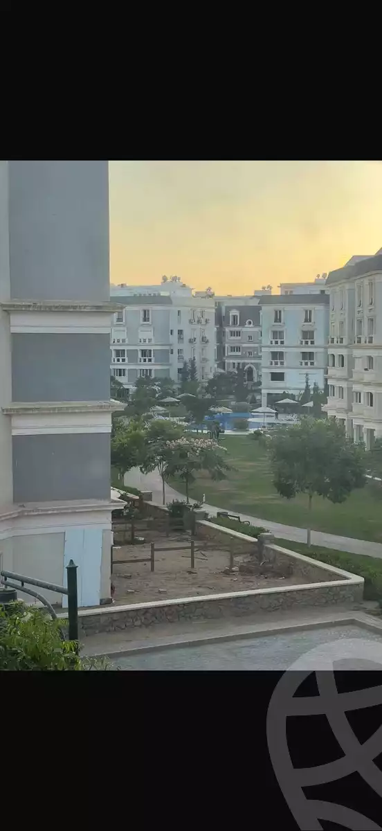 https://aqarmap.com.eg/en/listing/5639778-for-rent-cairo-new-cairo-compounds-mountain-view-hyde-park