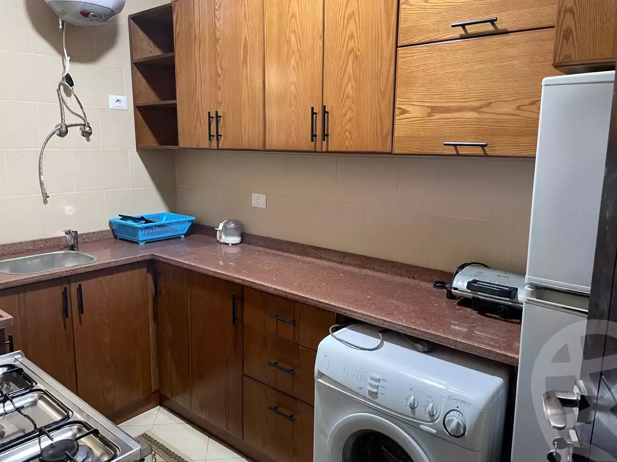 https://aqarmap.com.eg/en/listing/5640232-for-rent-cairo-el-sheikh-zayed-city-compounds-dh-drys