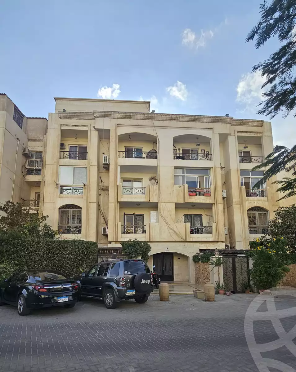 https://aqarmap.com.eg/en/listing/5640423-for-sale-cairo-el-sheikh-zayed-city-compounds-hadayek-el-mohandiseen