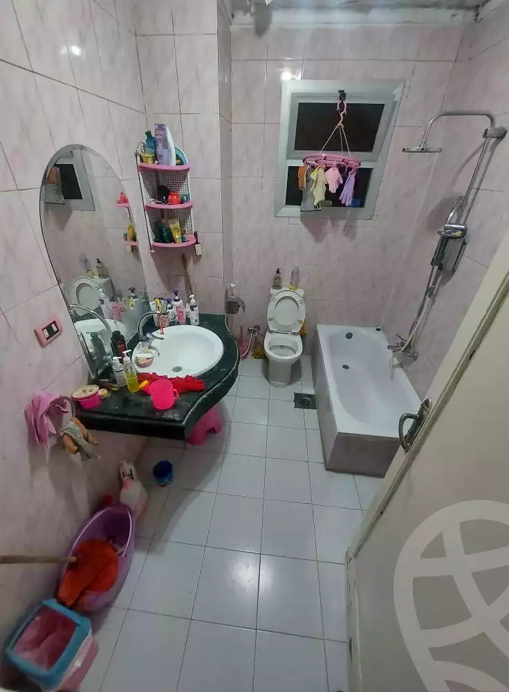 https://aqarmap.com.eg/ar/listing/5642001-for-sale-cairo-helwan-el-ezba-el-qebliah-ragheb-st