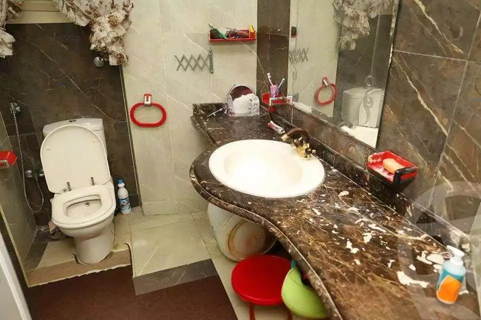 https://aqarmap.com.eg/en/listing/5642966-for-sale-alexandria-camp-cesar