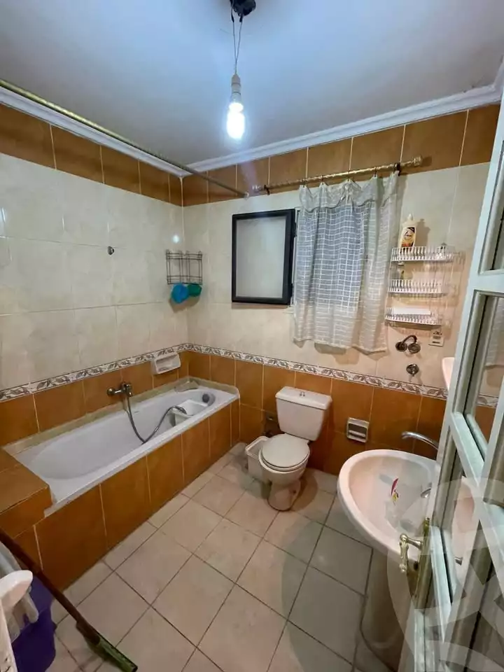 https://aqarmap.com.eg/en/listing/5644306-for-sale-alexandria-fleming-abd-el-fattah-el-taweel-st