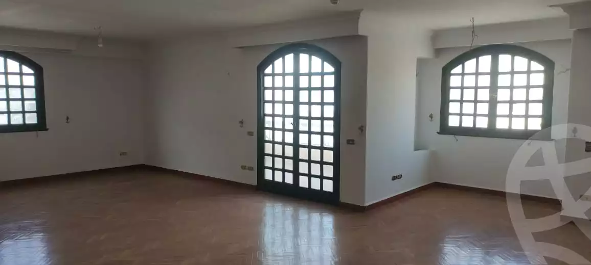 https://aqarmap.com.eg/ar/listing/5646609-for-sale-cairo-6th-of-october-el-ahyaa-neighborhood-3rd-omar-ibn-el-khattab-st