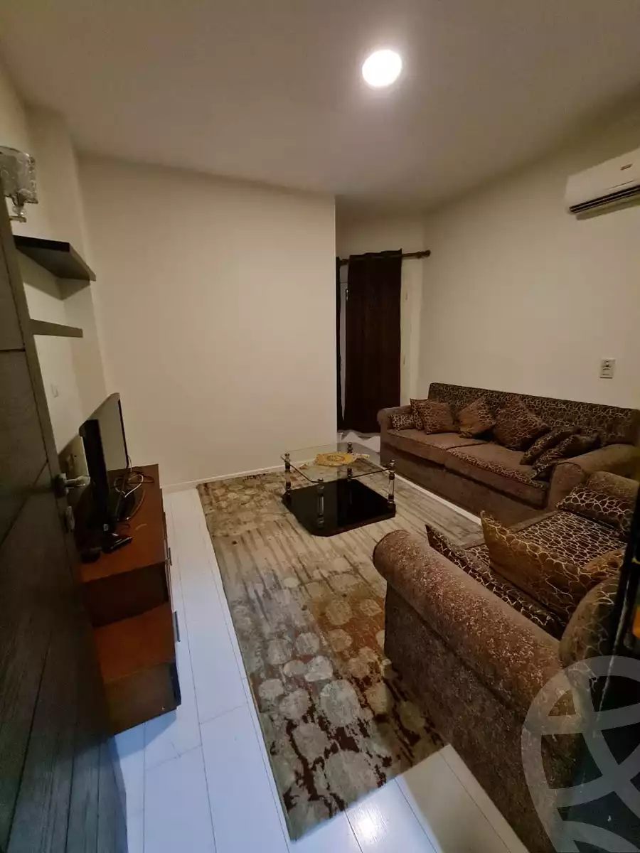 https://aqarmap.com.eg/en/listing/5647827-for-rent-cairo-el-sheikh-zayed-city-compounds-dh-drys