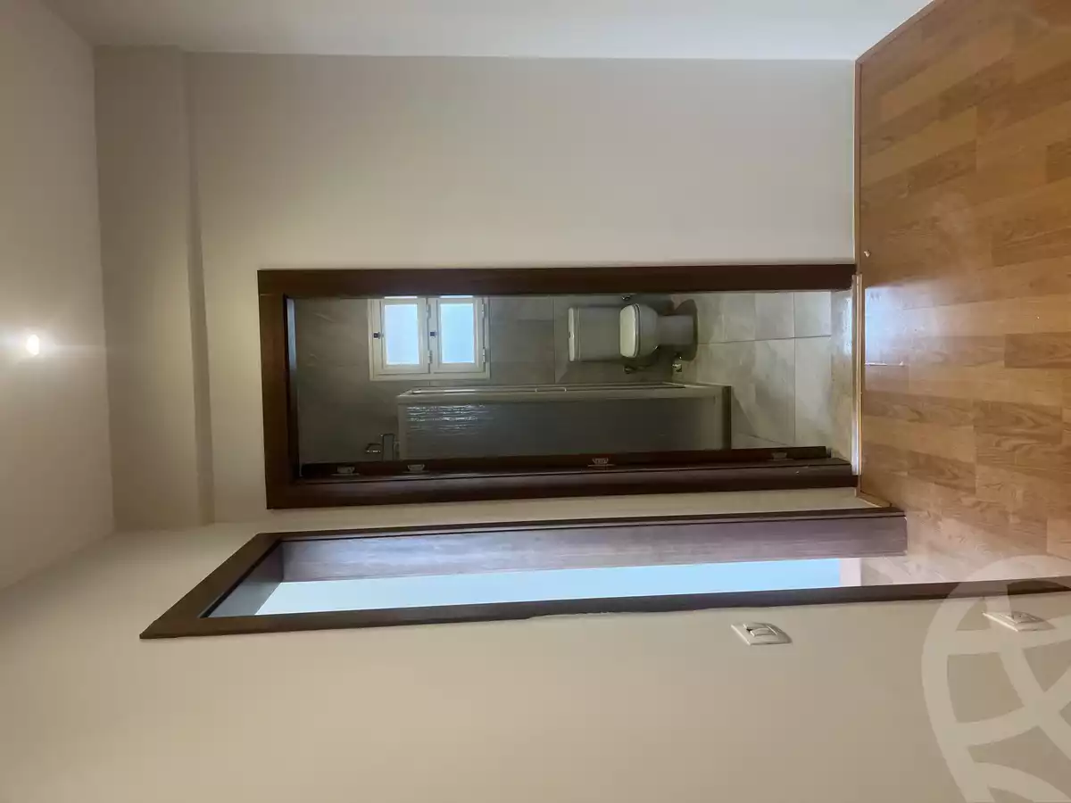https://aqarmap.com.eg/en/listing/5969460-for-rent-cairo-new-cairo-compounds-hyde-park-centre-ville-hyde-park
