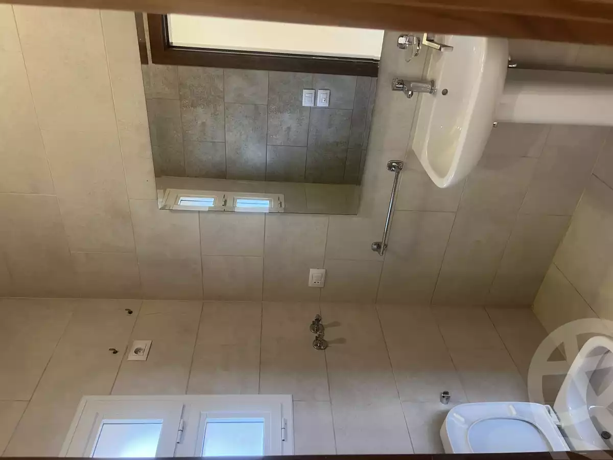 https://aqarmap.com.eg/en/listing/5969460-for-rent-cairo-new-cairo-compounds-hyde-park-centre-ville-hyde-park