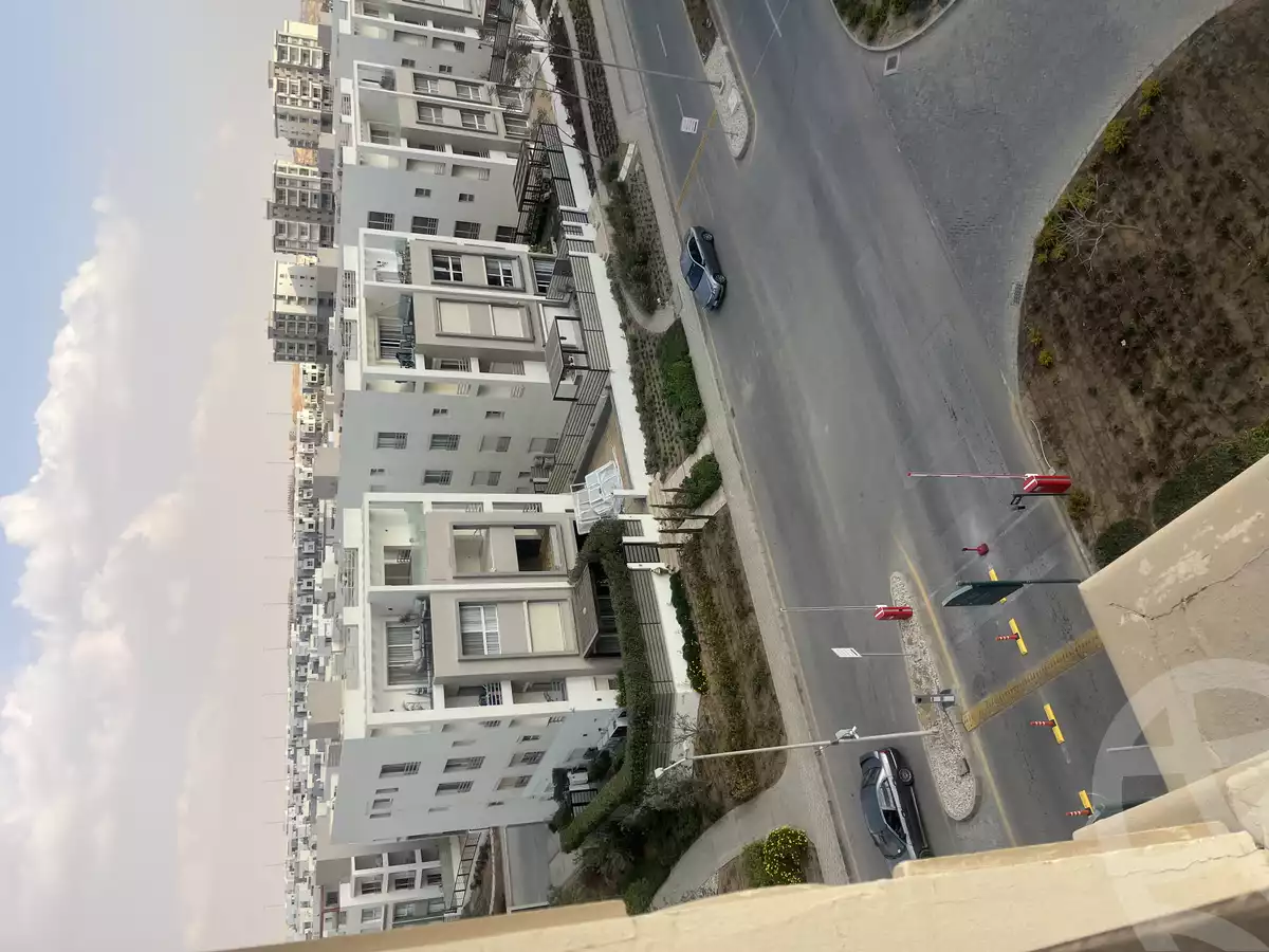 https://aqarmap.com.eg/en/listing/5969460-for-rent-cairo-new-cairo-compounds-hyde-park-centre-ville-hyde-park