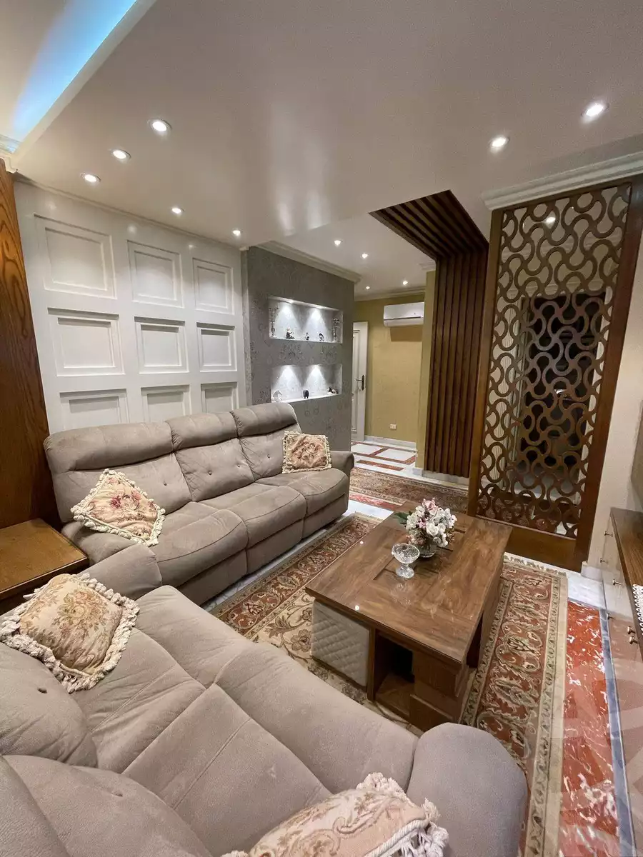 https://aqarmap.com.eg/en/listing/5656908-for-sale-alexandria-camp-cesar