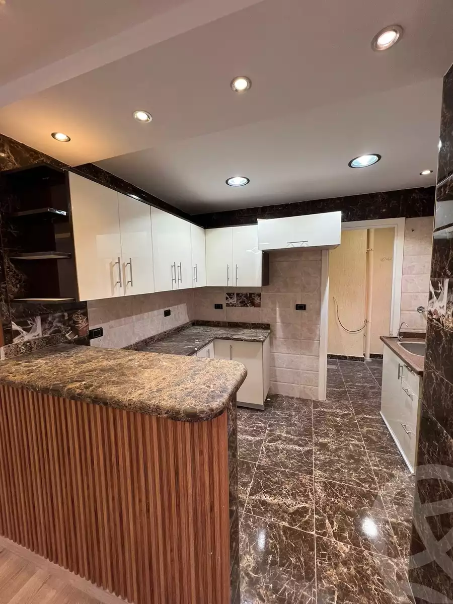 https://aqarmap.com.eg/ar/listing/5657076-for-sale-cairo-new-cairo-madinaty-sixth-zone-buildings-ragab-sons